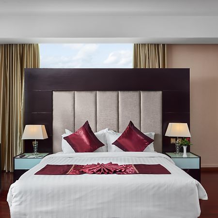 Dara Airport Hotel Phnom Penh Extérieur photo